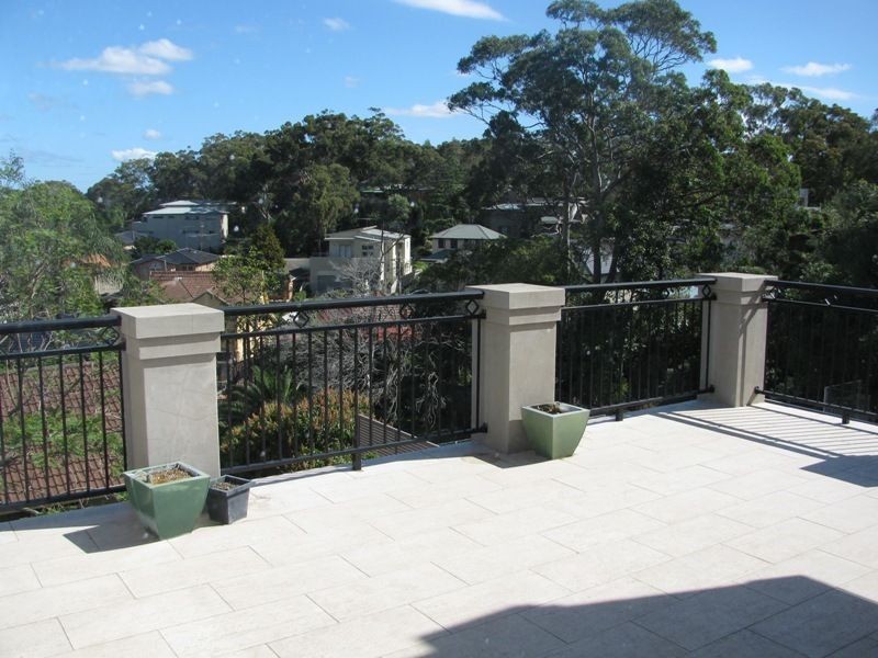 18 Queens Rd, Connells Point NSW 2221