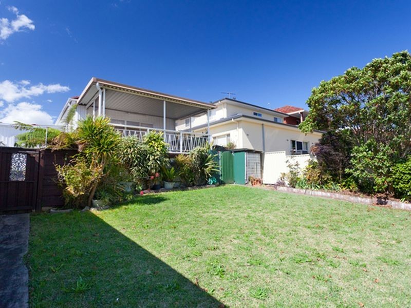 35 Waratah Street, Bexley NSW 2207