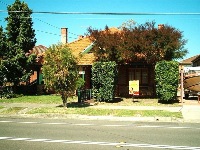 23 Henry St, Carlton NSW 2218