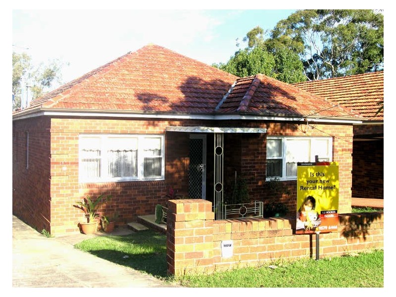 39 Warraroong Street, Beverly Hills NSW 2209