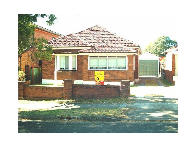 122 Staples Street, Kingsgrove NSW 2208