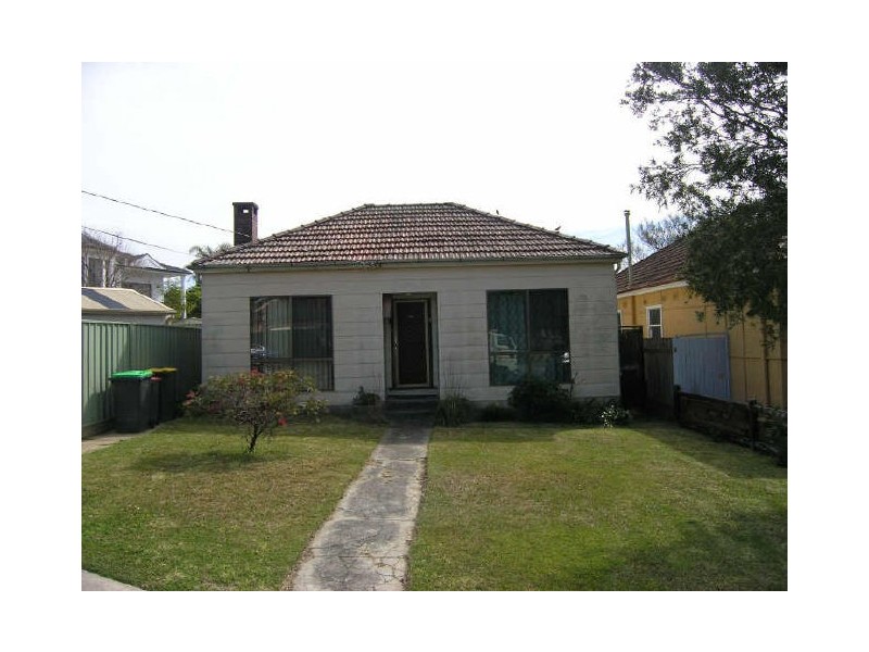 2 Junction Road, Peakhurst NSW 2210