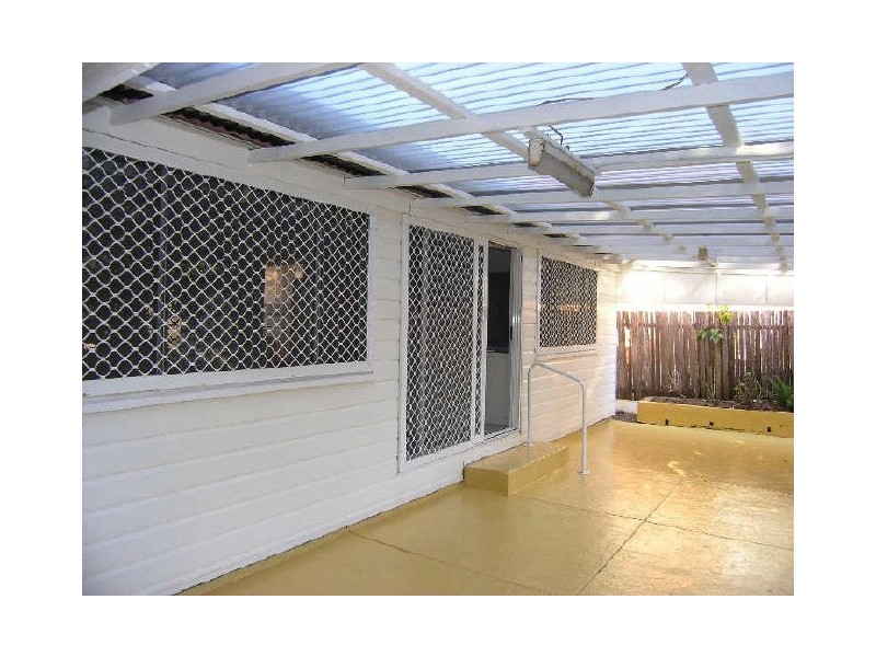 33 Hampden Street, Beverly Hills NSW 2209