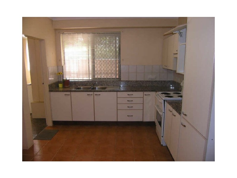 8/3 Jubilee Avenue, Carlton NSW 2218