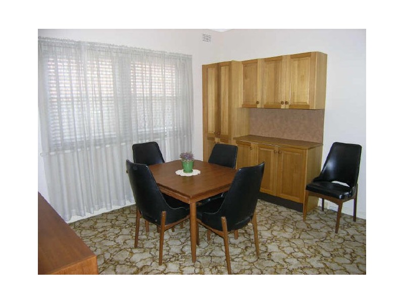 39 Bonds Road, Peakhurst NSW 2210