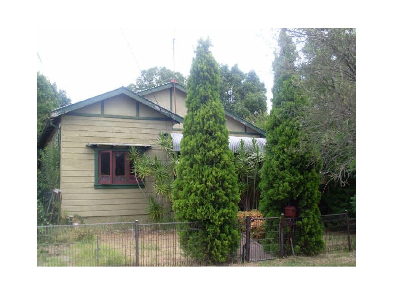 13 Barry Avenue, Mortdale NSW 2223