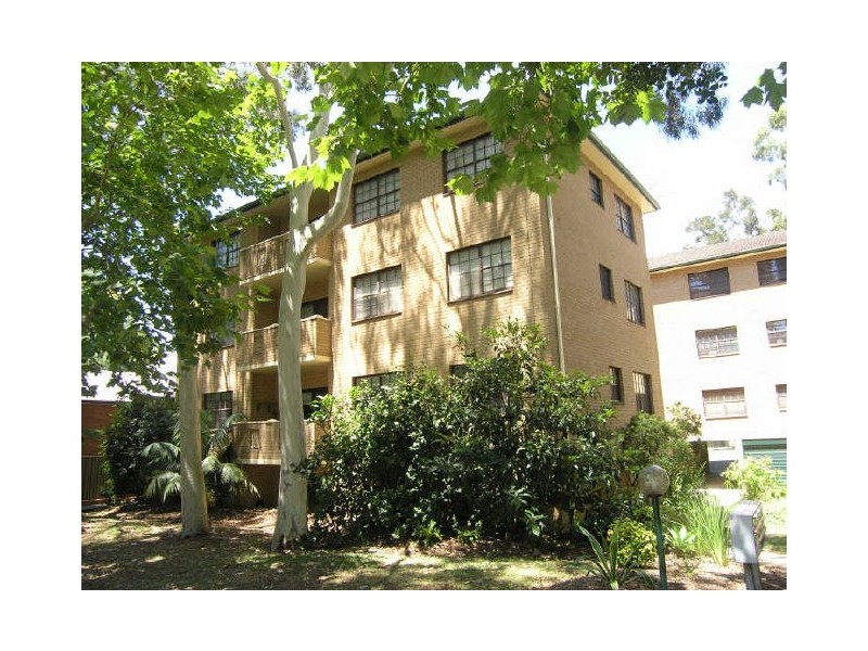 2/5 Garfield St, Carlton NSW 2218