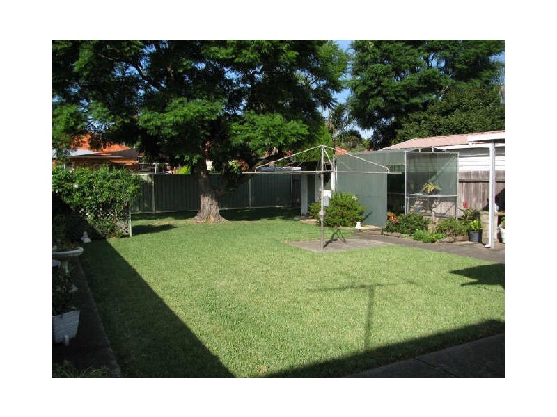 288 Gloucester Road, Beverly Hills NSW 2209