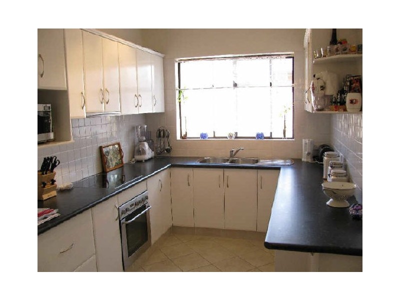 10/48-50 Hampton Court Road, Carlton NSW 2218