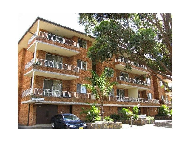 7/5 Nielsen Avenue, Carlton NSW 2218