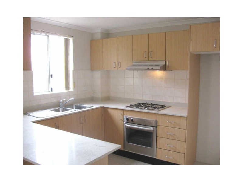 4/90 Gloucester Road, Hurstville NSW 2220