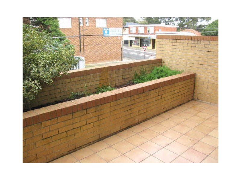 4/90 Gloucester Road, Hurstville NSW 2220