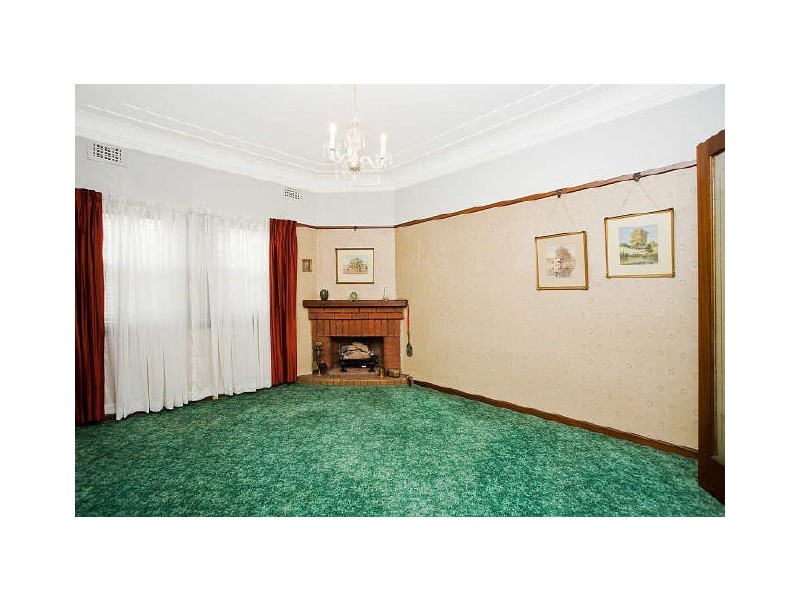 8 Bertram Crescent, Beverley Park NSW 2217