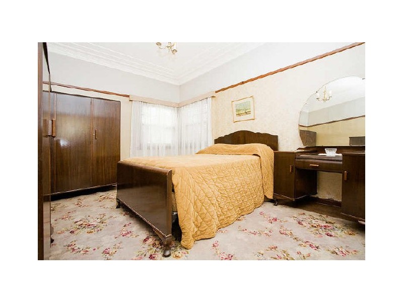 8 Bertram Crescent, Beverley Park NSW 2217