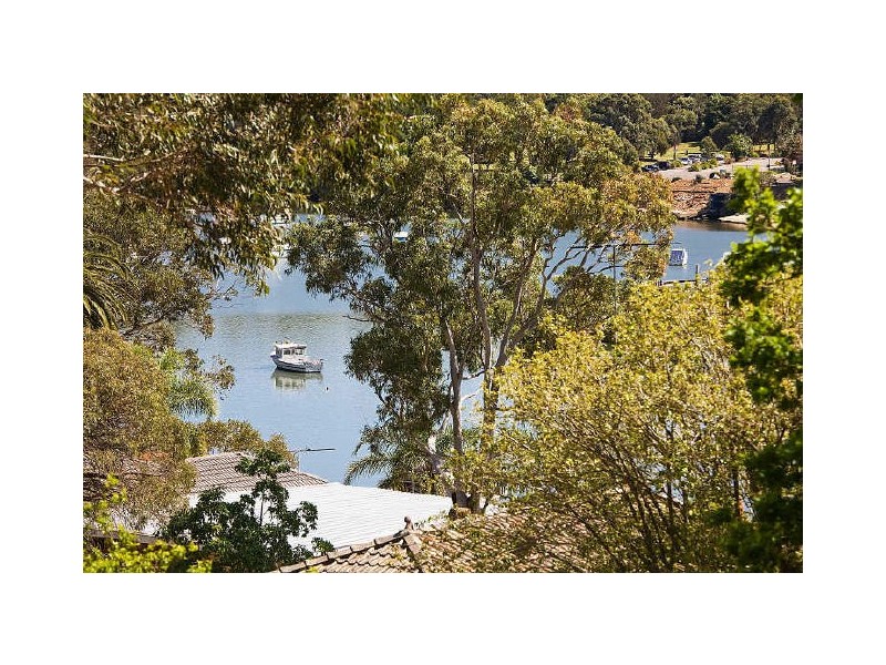 249 Connells Point Rd, Connells Point NSW 2221