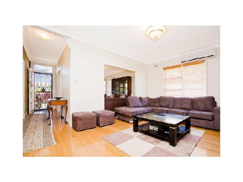 52 Bonds Road, Peakhurst NSW 2210