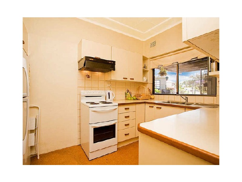 11 Nellella Street, Blakehurst NSW 2221