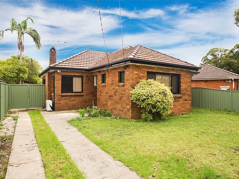 60 Tallawalla Street, Beverly Hills NSW 2209