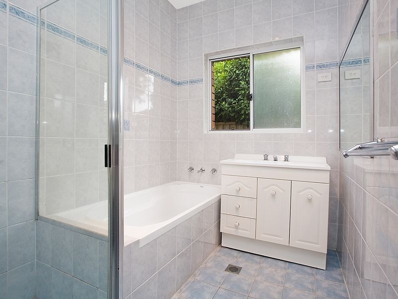 60 Tallawalla Street, Beverly Hills NSW 2209