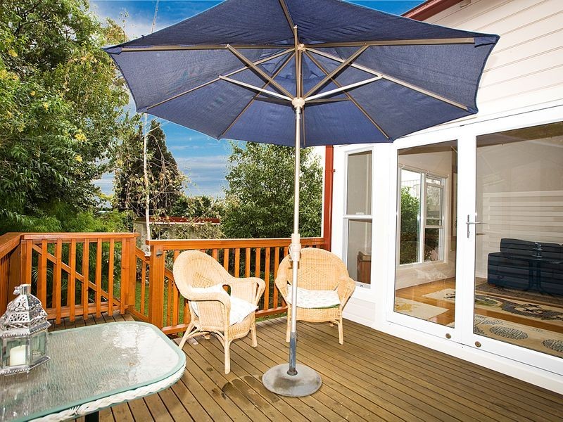 98 Carrington Avenue, Hurstville NSW 2220