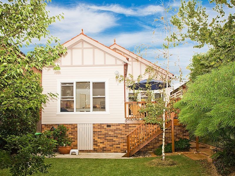 98 Carrington Avenue, Hurstville NSW 2220