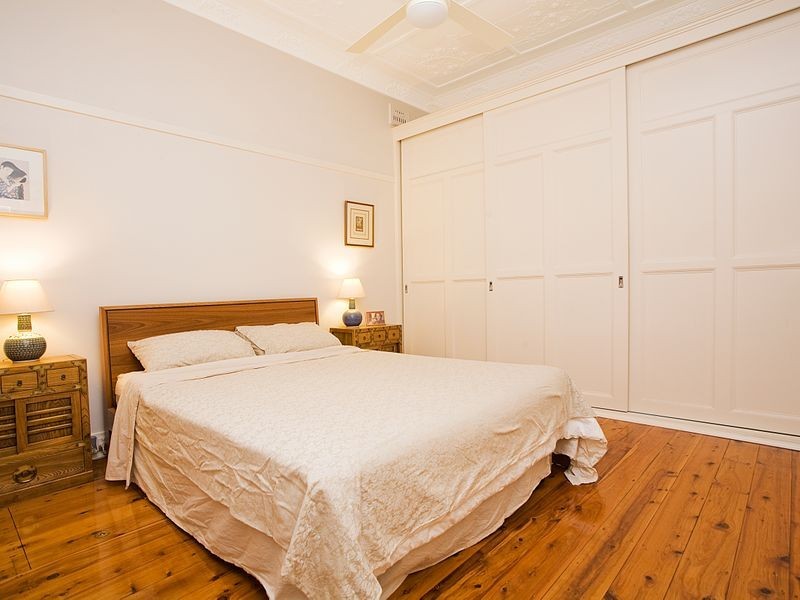 98 Carrington Avenue, Hurstville NSW 2220