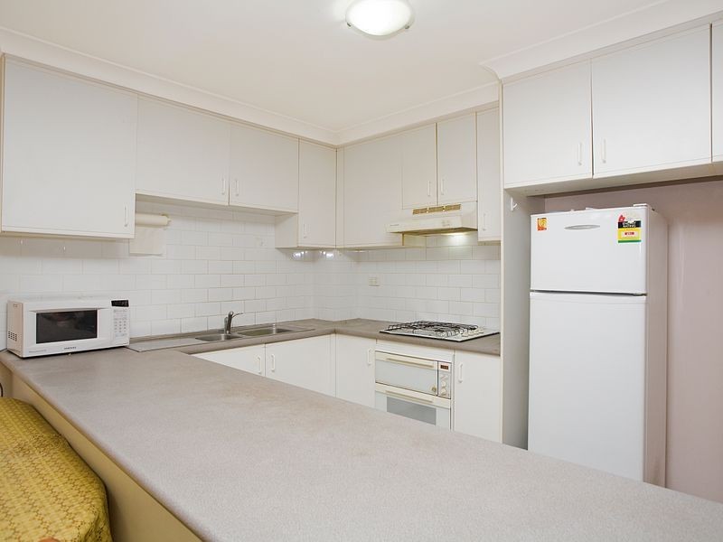 8/76-78 Queens Road, Hurstville NSW 2220