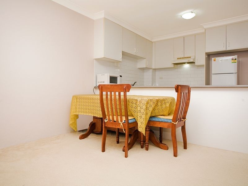 8/76-78 Queens Road, Hurstville NSW 2220