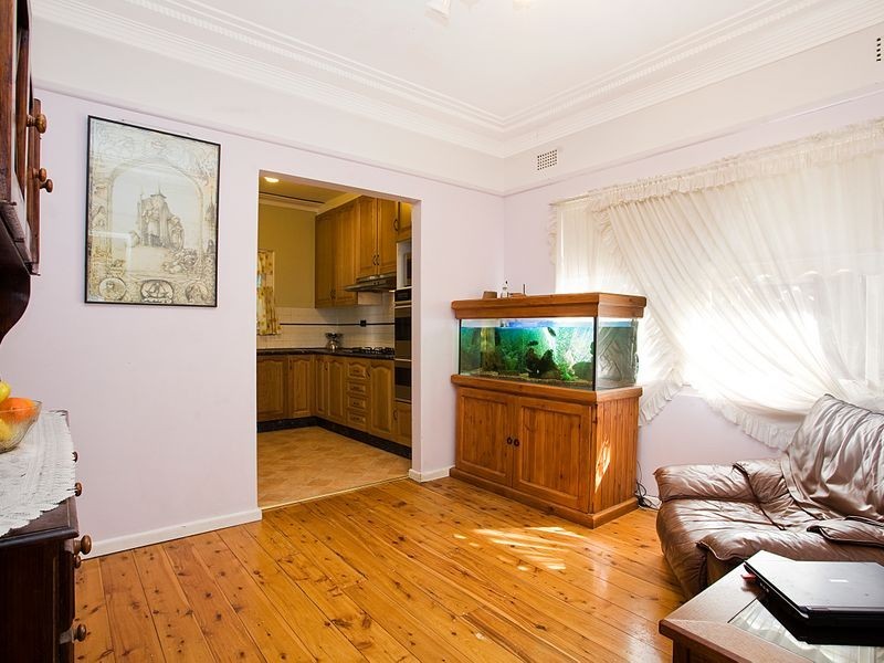 38 Allambee Crescent, Beverly Hills NSW 2209