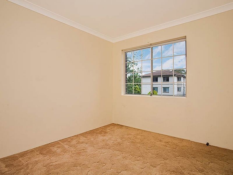 7/30 Hampton Court Road, Carlton NSW 2218