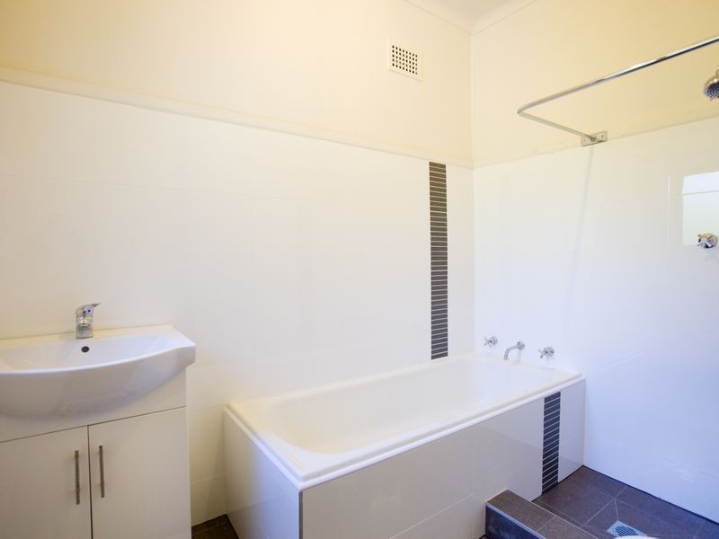 11 Vaughan Street, Blakehurst NSW 2221