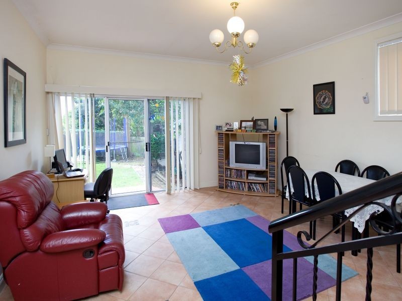 6 Annie Street, Hurstville NSW 2220