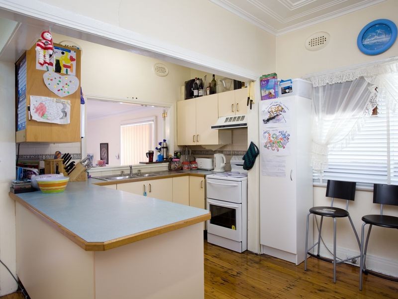 6 Annie Street, Hurstville NSW 2220