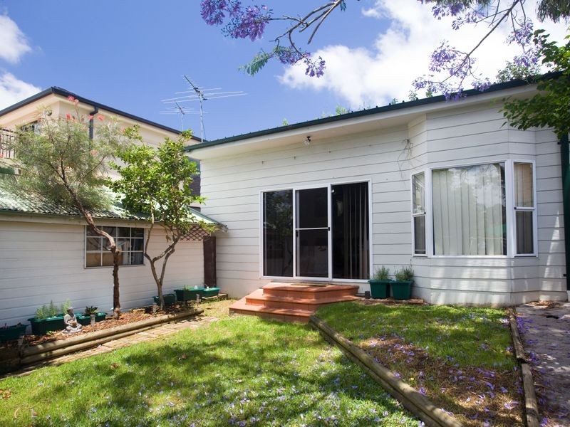 6 Annie Street, Hurstville NSW 2220