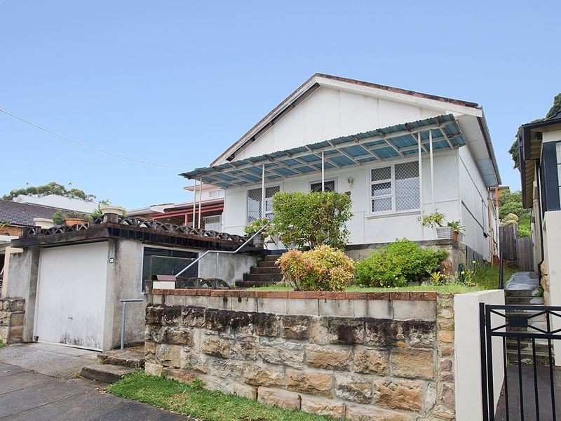 30 Planthurst Road, Carlton NSW 2218