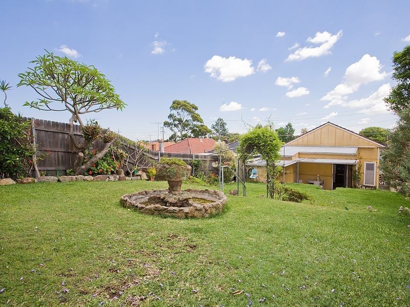 30 Planthurst Road, Carlton NSW 2218