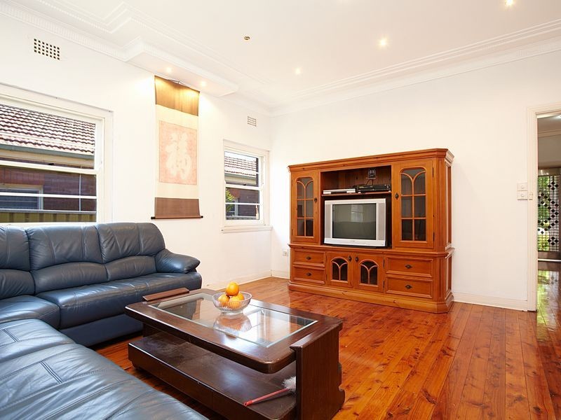 13 Marina Street, Kingsgrove NSW 2208