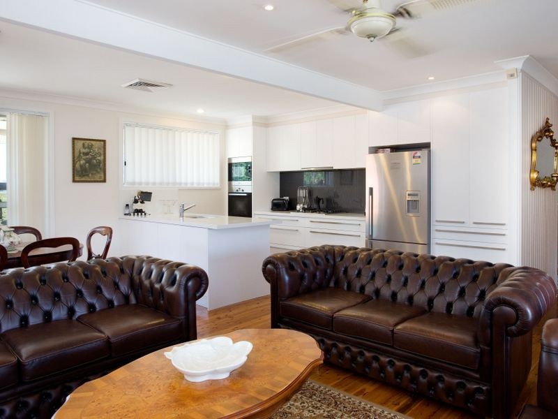 1 Faye Avenue, Blakehurst NSW 2221