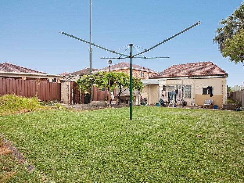 24 Ethel Street, Carlton NSW 2218