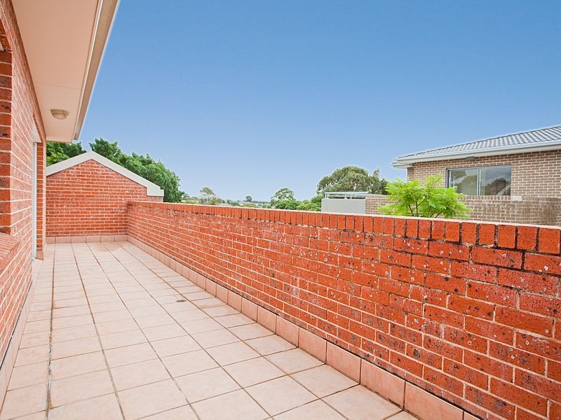 9/15-17 Gordon Street, Hurstville NSW 2220