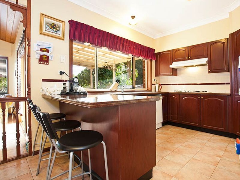 207 Carrington Ave, Hurstville NSW 2220