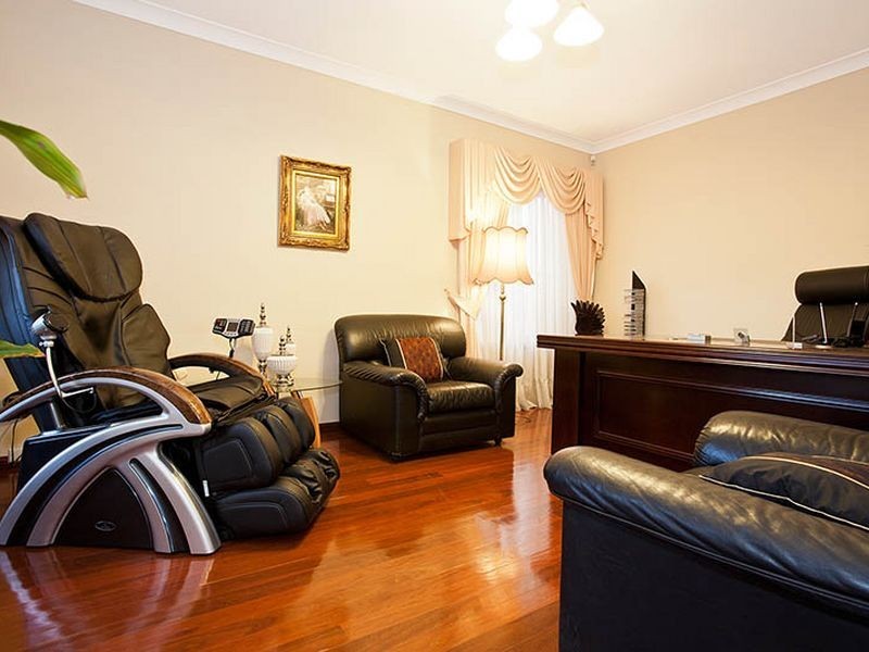 207 Carrington Ave, Hurstville NSW 2220