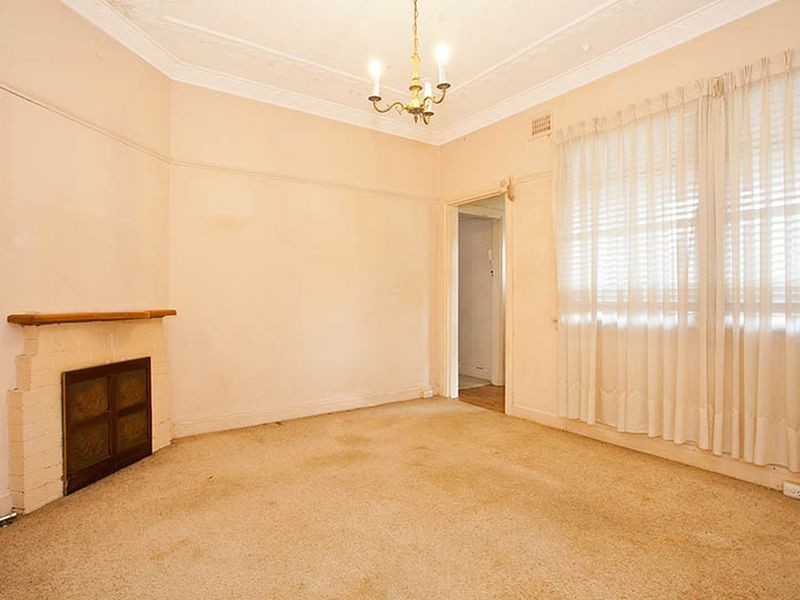 46 Queens Rd, Hurstville NSW 2220