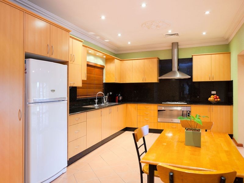 336 Stoney Creek Rd, Kingsgrove NSW 2208
