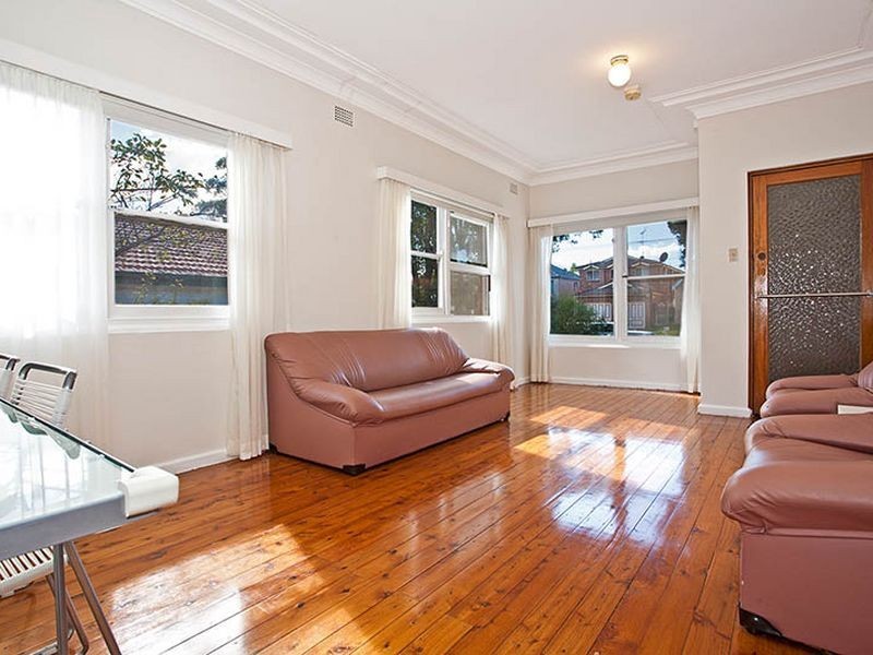 59A Gloucester Rd, Hurstville NSW 2220