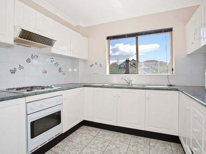 4/52 Carrington Ave, Hurstville NSW 2220