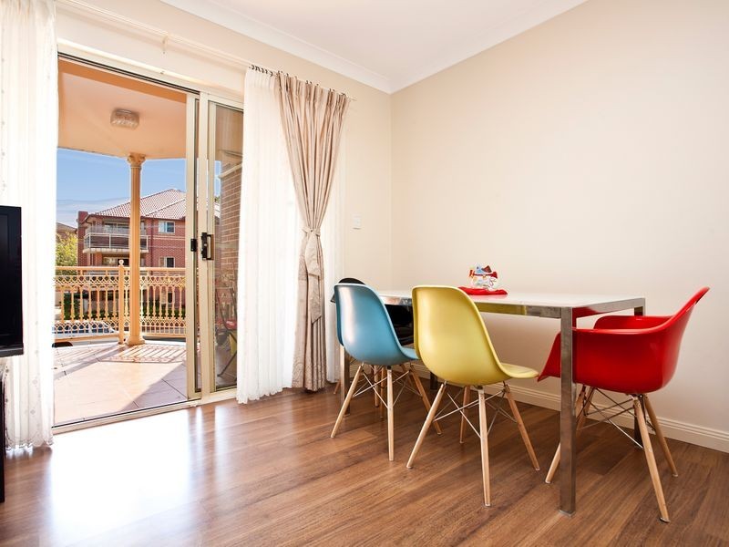 4/52 Carrington Ave, Hurstville NSW 2220