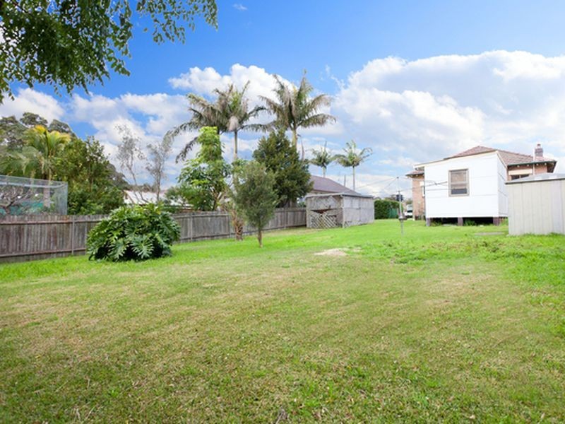 52 Queens Rd, Hurstville NSW 2220