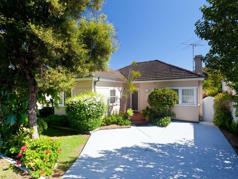 66 Barnards Avenue, Hurstville NSW 2220