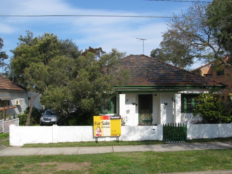 33 Kemp Street, Mortdale NSW 2223